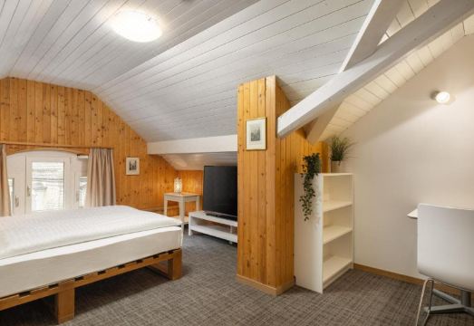 호텔 크로네 바이 B마트