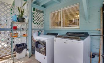 Catalina Island Duplex - Steps to Beach and Pier!