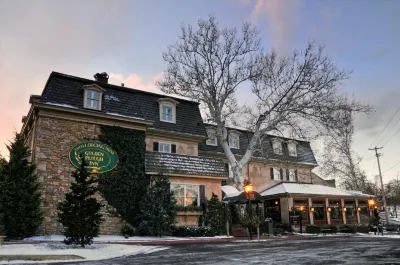 Golden Plough Inn Hotels in Plumsteadville