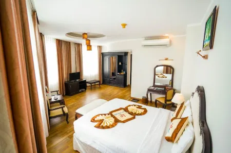 Hoa Binh 1 Hotel Отели в г. Phuong Dong Xuyen