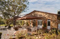 Villa il Castagno Wine & Resort Hotels in Quercegrossa