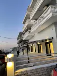 Eantos Studios and Suites