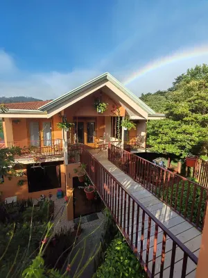 Mi Casa Su Casa Monteverde 酒店