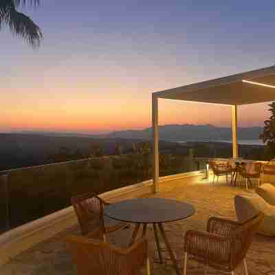 Rose of Crete Rooms