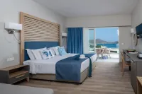 Elounda Breeze Resort