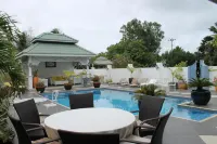 Le Bonheur Villa - Yüzme Havuzu