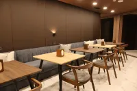 BM Avenue Hotel