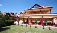 Termál Hotel Vesta Hotel di 