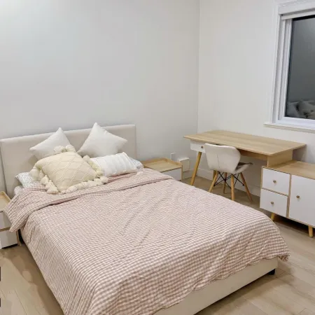 Comfortable 1BR Retreat, Private Entry
