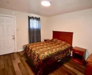 Motel 19 by Capital O Baytown I-10 - Motels