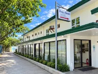 Wendy's Apartelle - Auberges