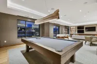 Mountain Modern 3 Bedroom Condo, Sleeps 10! Condo Hotels in Alta