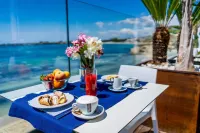 White Bay Hotels in Fontane Bianche