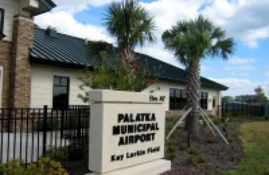 Crystal Cove Riverfront Resort