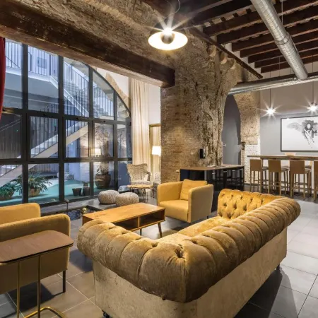 Catalina Suites San Nicolas Отели рядом с достопримечательностью «Центральный рынок Валенсии»