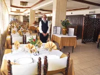 Hotel Sindibad Hotels near Charaf