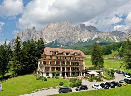 Boutique Hotel Villa Blu Cortina d'Ampezzo