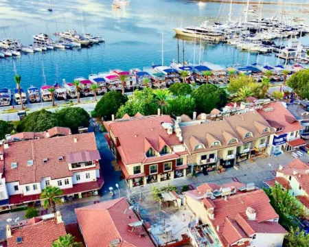 レサ ホテル ゴジェク ギョジェクのホテル