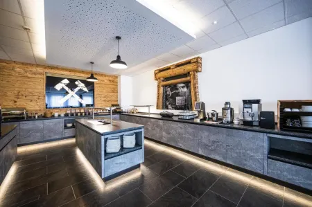 Hotel Fohnsdorf Отели в г. Мурталь