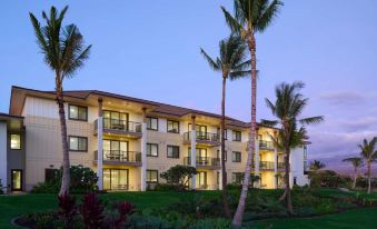 7. Hilton G..