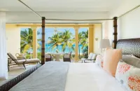Villa Renaissance Hotels in Long Bay Hills