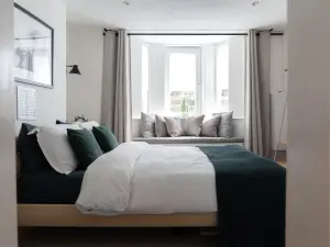 Bower Apartment