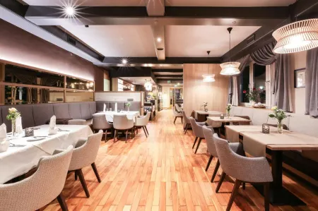 Landgasthof Hotel Muhr Отели в г. Петронелль-Карнунтум