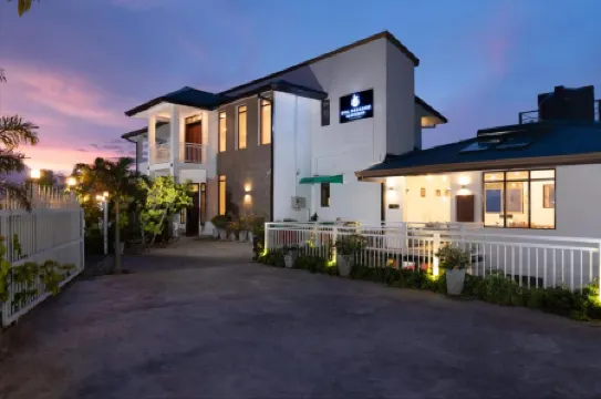 Hill Paradise Hanthana