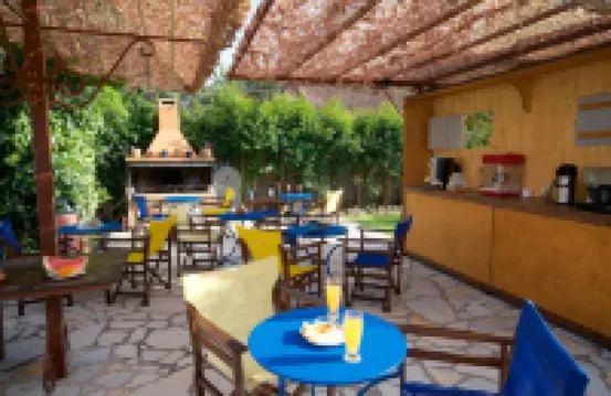 Kalypso Studios & Apartments