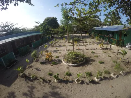 Mabuhay Thresher Dive Resort