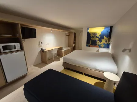 Hotel Corbie Geel Отели рядом с достопримечательностью «AVEVE»