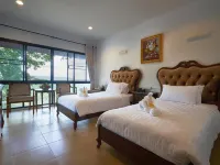 ChanNgarm Mountain View Resort จันทน์งาม เมาท์เท่นวิว รีสอร์ท Hotels in Sikhio