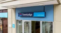 Travelodge Leatherhead - parking