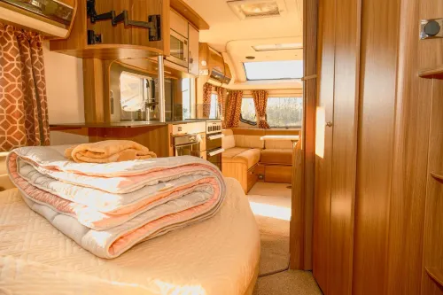 Sundale Caravan Retreat 4 Berth - Wanaka - Rooftop Pools