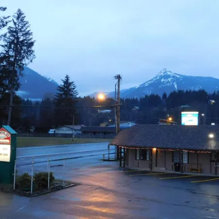 Packwood Inn