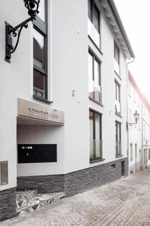 Konventchen Отели рядом с достопримечательностью «F.a.n. Frankenstolz Arena»