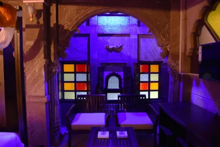 The Thikana Heritage Отели рядом с достопримечательностью «Ghanta Ghar Jodhpur»