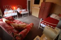 The Old Bear Inn Hotels in Fairford