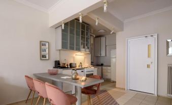 Acropolis Exclusive Studio