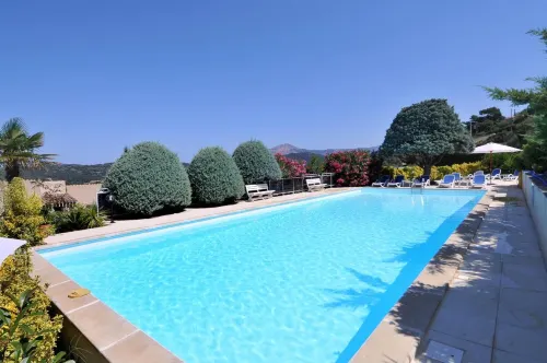 Domaine de Saint Pierre Hotels in Coggia