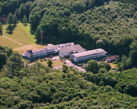 ホテル ジュエルスミンデ ストランド ヘーデンステット市のホテル