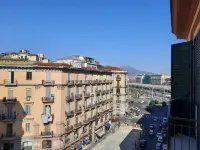 ベロベロルームス & アパートメント