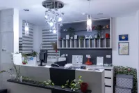 Garni Hotel 11Tica DM Hotel a Novi Sad