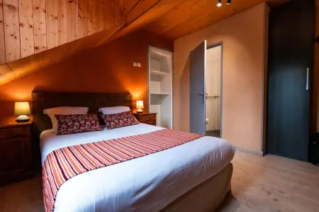 Auberge de La Croix Perrin Отели в г. Отран-Меодр ан Веркор