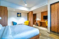 Royal Cliff Hotel & Resorts Hotels near Adarsh Library