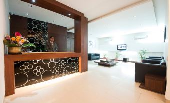 Hotel Sarthak Palace Near Karol Bagh Metro Station New Delhi