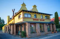 Penzión Wellness & Restaurant Zoborská, free parking - 3-Star