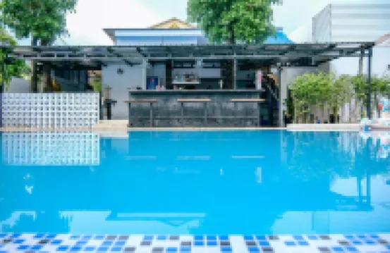 Last Summer Hostel Bar