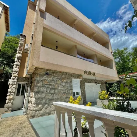 FOR-A Apartmani