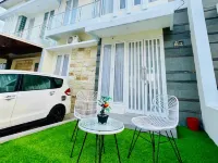 Fathana Villa - Dekat Jtp3